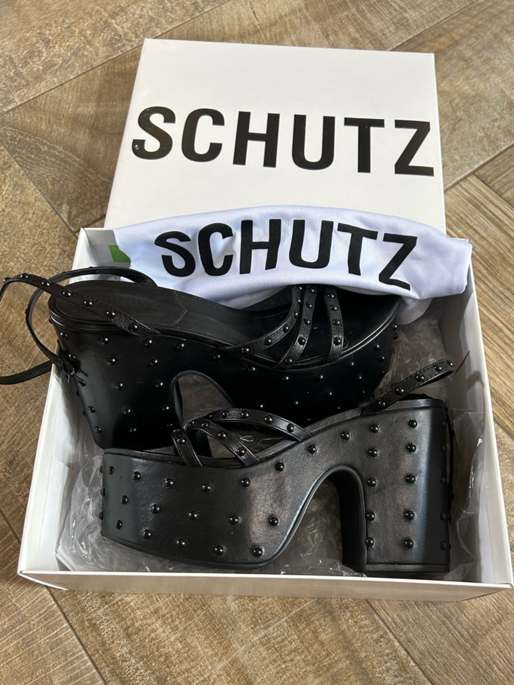 EUC Schutz Anne Wedge Nappa Black